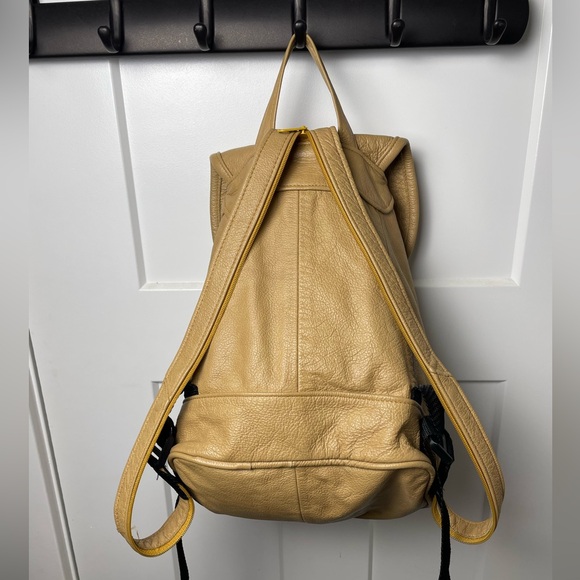 Soft Leather 90s Drawstring Backpack in Camel - Picture 5 of 11